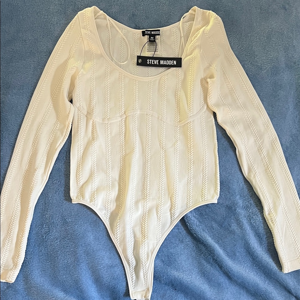 Steve Madden Ivory Textured Long Sleeve Bodysuit Size M